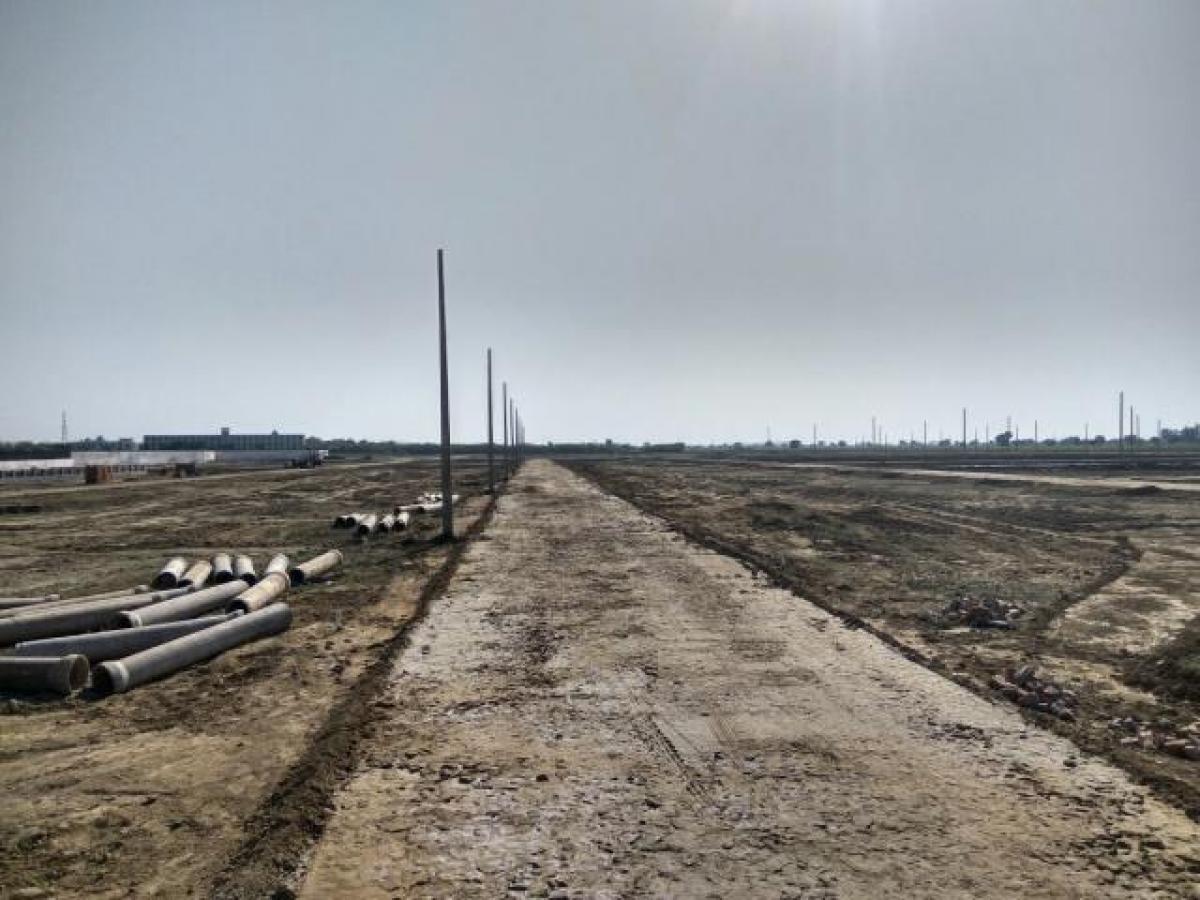  Land in Mathura, India No. 40266