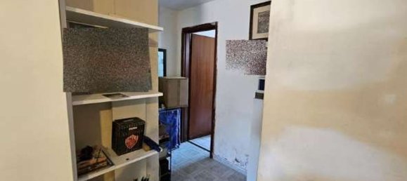 4 rooms Apartment in Rome, Italy No. 190618 4