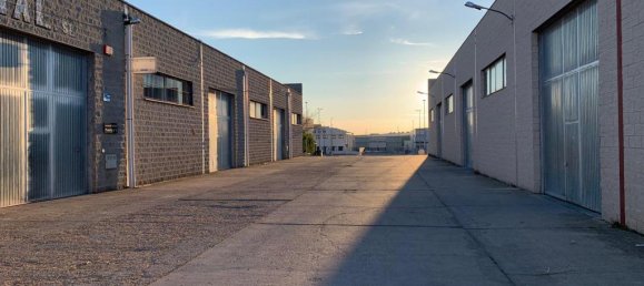 Entrepôt à Medina del Campo, Spain 910m² No. 108366 3