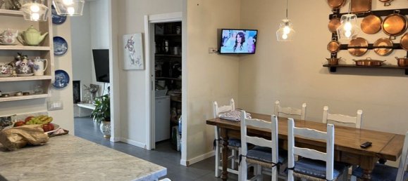 4 bedrooms House in Massa, Italy No. 322433 11