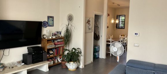 4 bedrooms House in Massa, Italy No. 322433 5