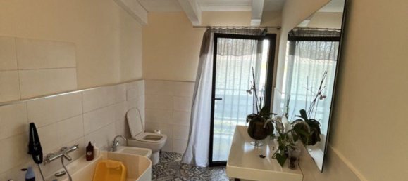 4 bedrooms House in Massa, Italy No. 322433 24