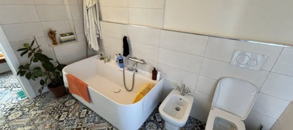 4 bedrooms House in Massa, Italy No. 322433 23