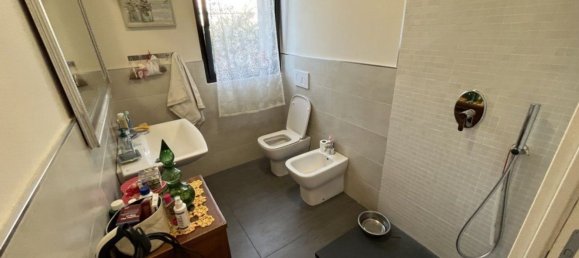 4 bedrooms House in Massa, Italy No. 322433 13