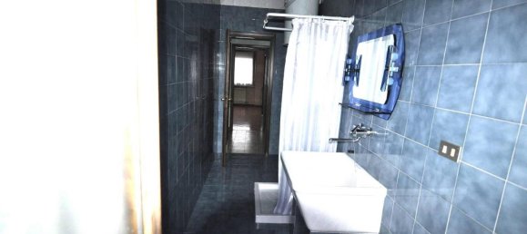 Ático de 5 habitaciónes en Cuneo, Italy No. 19312 16