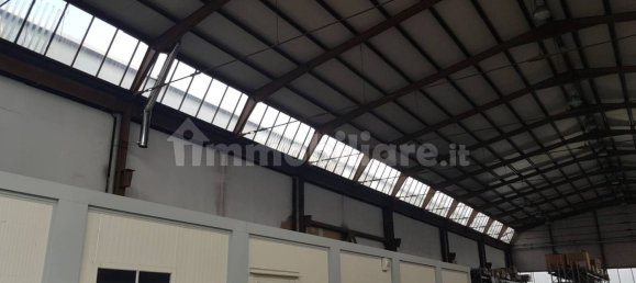 Entrepôt à Civate, Italy 1043m² No. 209208 13