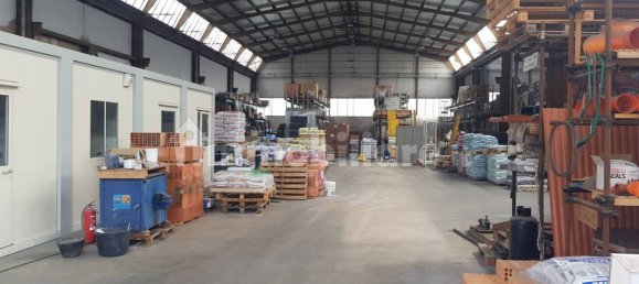 Entrepôt à Civate, Italy 1043m² No. 209208 10