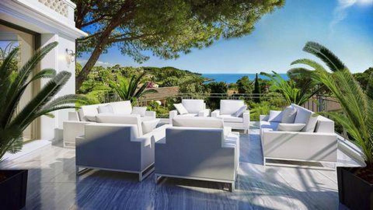 3 bedrooms Condo in Antibes, France No. 3481