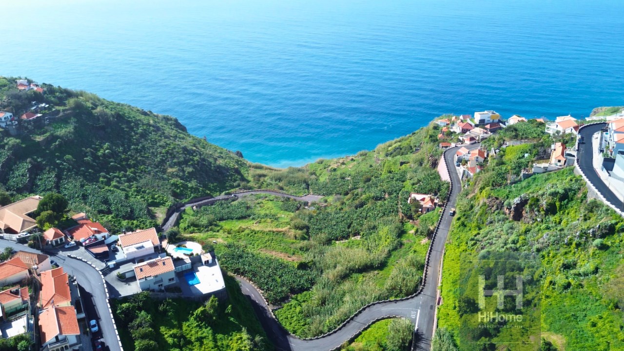 Terreno en Ribeira Brava, Portugal 3250 m² No. 143468