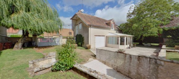 5 bedrooms House in Chartres, France No. 93442 2