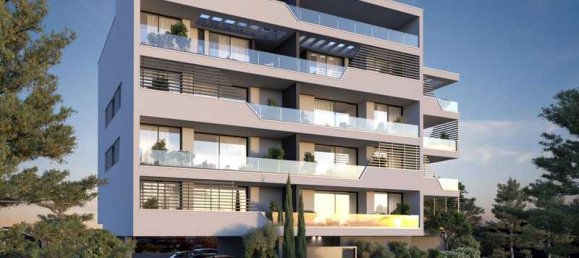 2 bedrooms Apartment in Limassol, Cyprus No. 18790 2