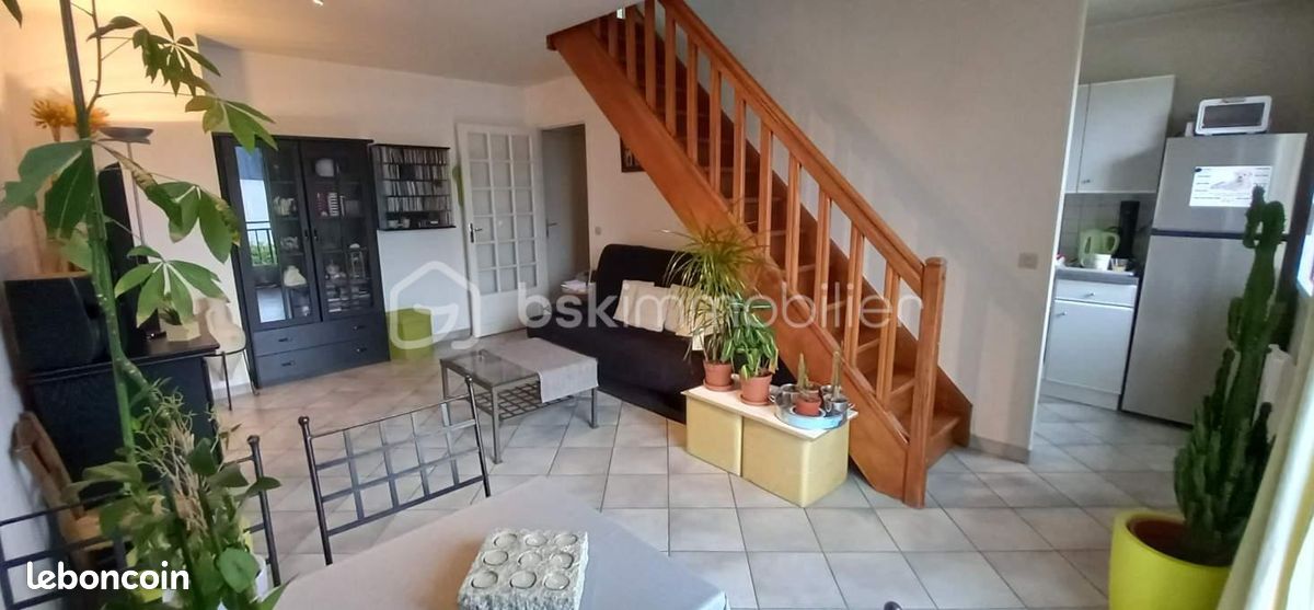 2 Schlafzimmer Doppelhaus in Neuilly-Plaisance, France, Nr. 332321