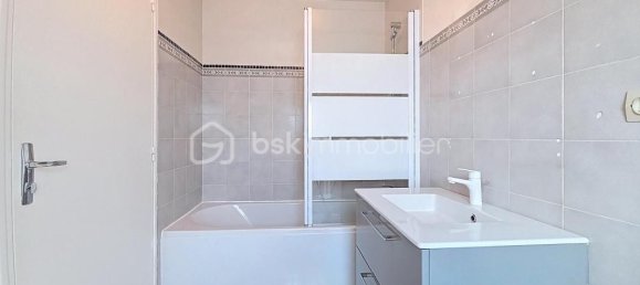 2 Schlafzimmer Doppelhaus in Neuilly-Plaisance, France, Nr. 332321 3