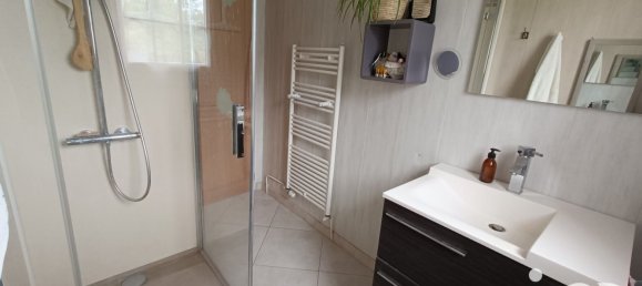 4 bedrooms House in Nogent-le-Roi, France No. 155650 8