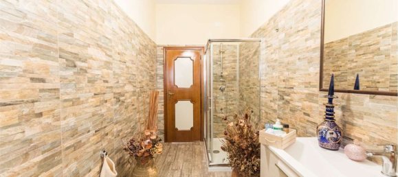 4-salle Appartement à Montesilvano, Italy No. 43177 23