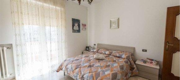 4-salle Appartement à Montesilvano, Italy No. 43177 16