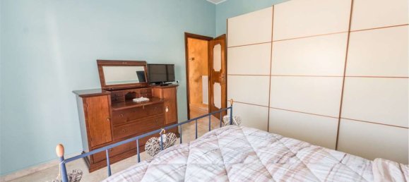 4-salle Appartement à Montesilvano, Italy No. 43177 19