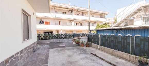 4-salle Appartement à Montesilvano, Italy No. 43177 31