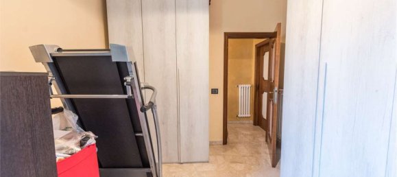 4-salle Appartement à Montesilvano, Italy No. 43177 20