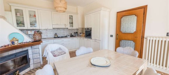 4-salle Appartement à Montesilvano, Italy No. 43177 9