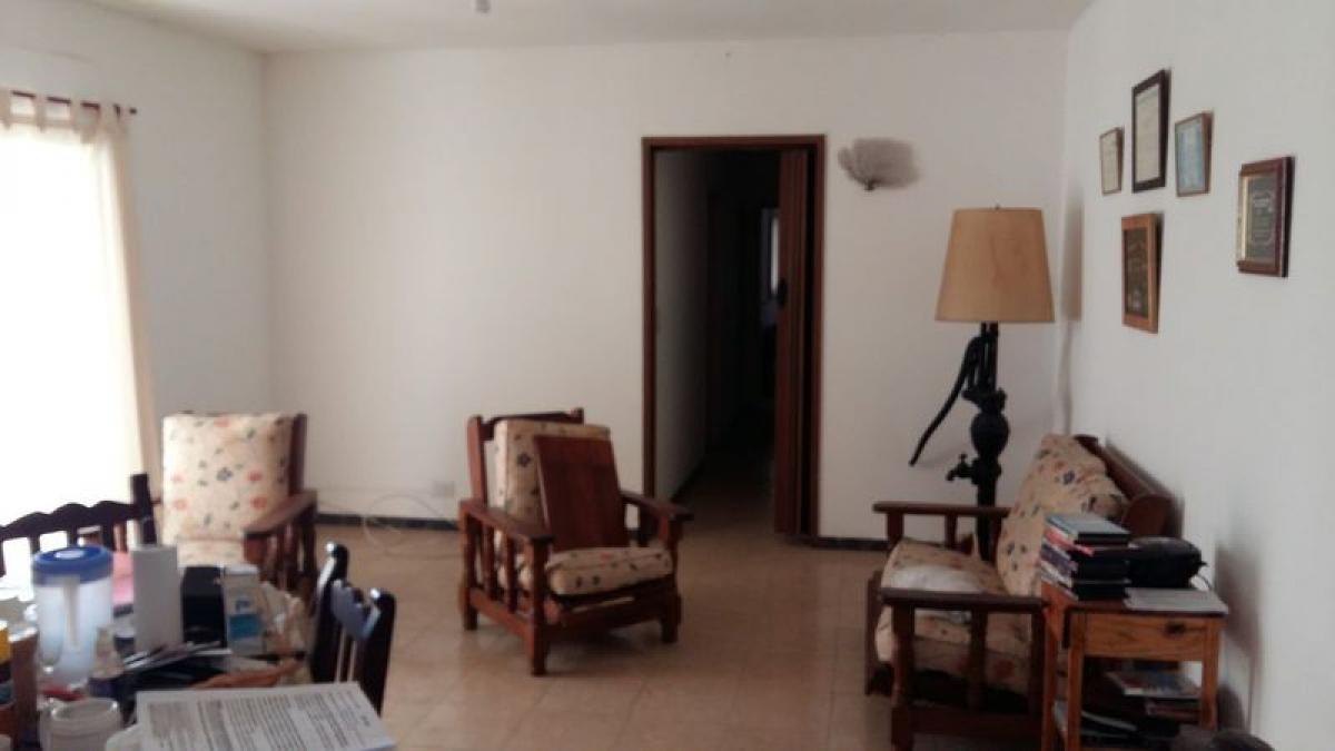 Apartamento T3 em San Miguel, Argentina N.º 77823