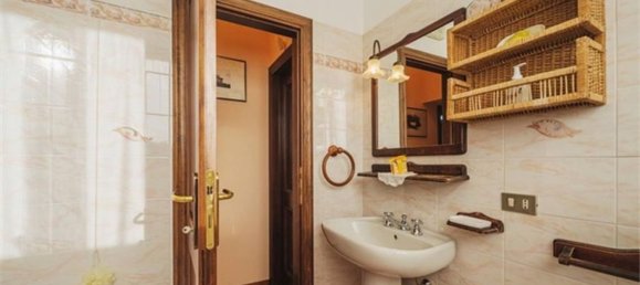 2 bedrooms Villa in Forte dei Marmi, Italy No. 371012 7