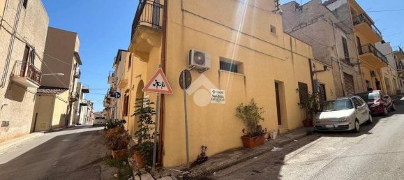 2 bedrooms House in Castellammare del Golfo, Italy No. 352119 13