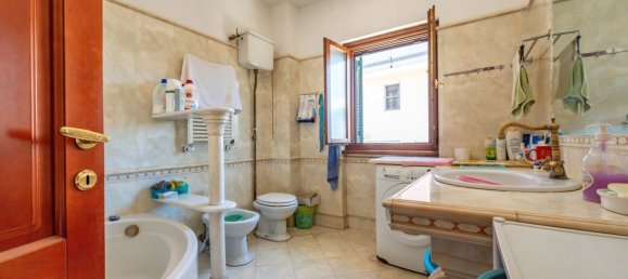 6 rooms House in Rome, Italy No. 270670 10