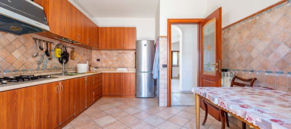 6 rooms House in Rome, Italy No. 270670 9