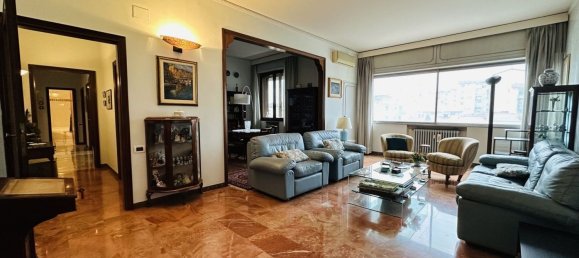 7 غرف نوم شقة في Florence, Italy رقم 372434 33