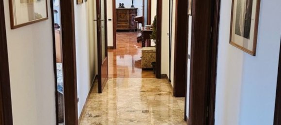 7 غرف نوم شقة في Florence, Italy رقم 372434 24