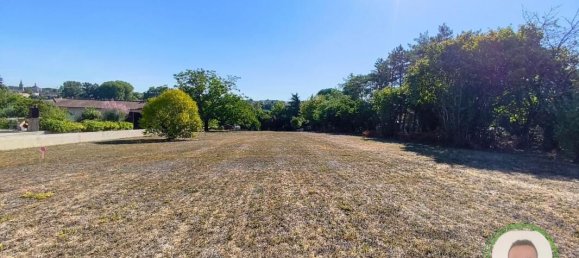 2347m² Land in La Couronne, France No. 335855 2