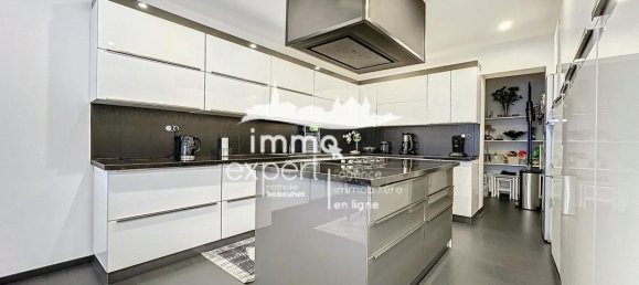 3 chambres Maison à Mirecourt, France No. 73735 3