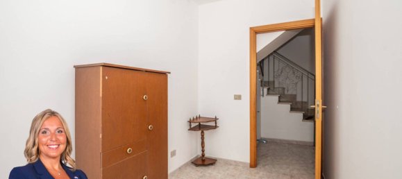 3 Schlafzimmer Haus in Melilli, Italy, Nr. 76883 10