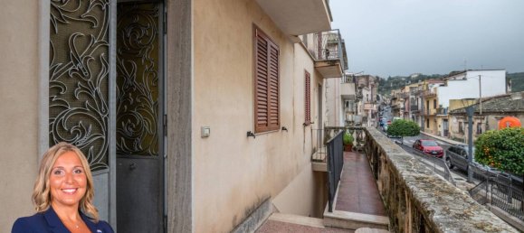 3 Schlafzimmer Haus in Melilli, Italy, Nr. 76883 9