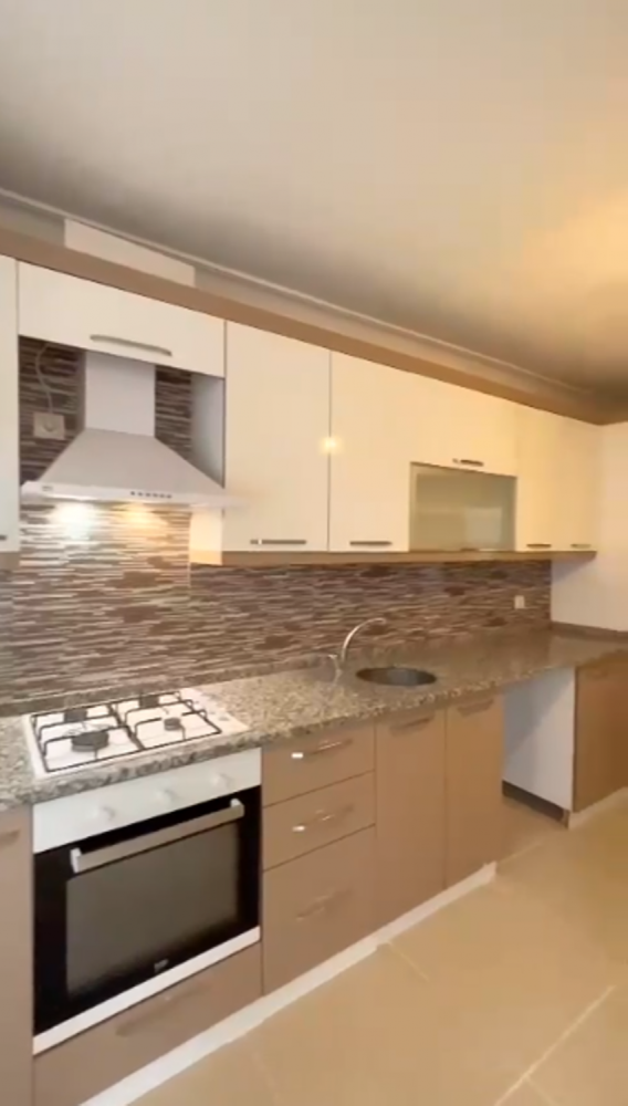 Wohnung 3+1 in Istanbul, Turkey, Nr. 25144