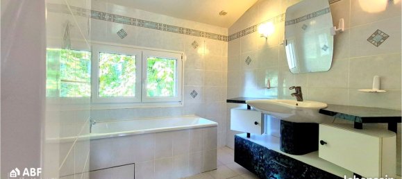 4 bedrooms House in Seine-Maritime, France No. 354494 10