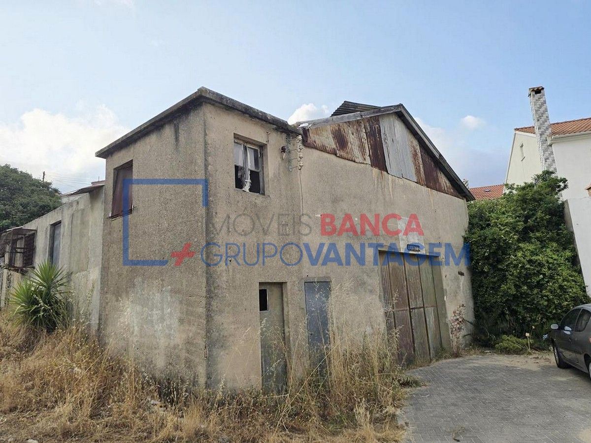 Grundstück in Amadora, Portugal 703m², Nr. 216665