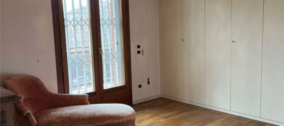 7 rooms Penthouse in Modena, Italy No. 20787 11