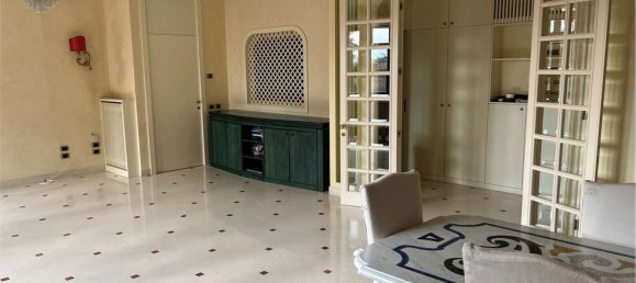 7 rooms Penthouse in Modena, Italy No. 20787 10
