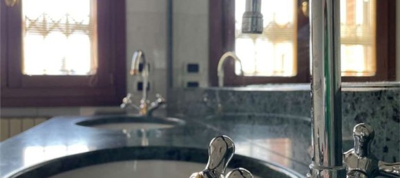 7 rooms Penthouse in Modena, Italy No. 20787 24