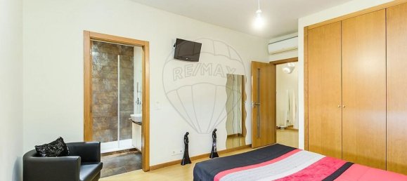 5 Schlafzimmer Haus in Rio de Mouro, Portugal, Nr. 46117 11