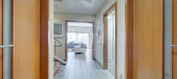 5 Schlafzimmer Haus in Rio de Mouro, Portugal, Nr. 46117 4