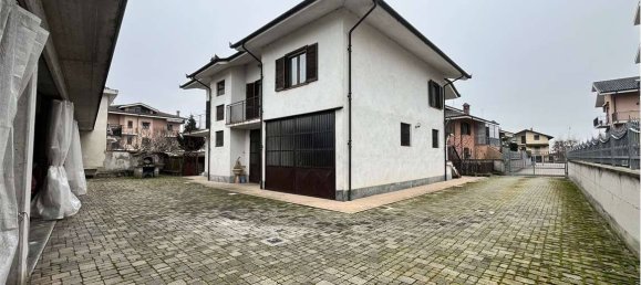 3 bedrooms Villa in Sommariva del Bosco, Italy No. 163039 9