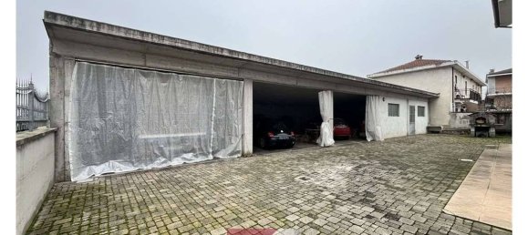 3 bedrooms Villa in Sommariva del Bosco, Italy No. 163039 3