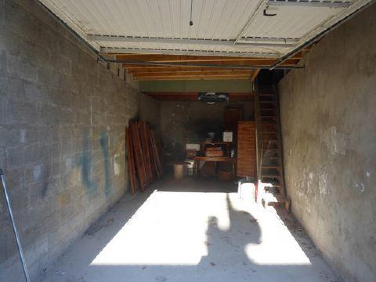  Shop in Roussillon, France No. 21271