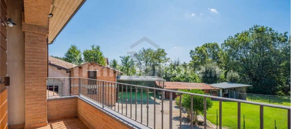 3 bedrooms Villa in Viano, Italy No. 298539 20