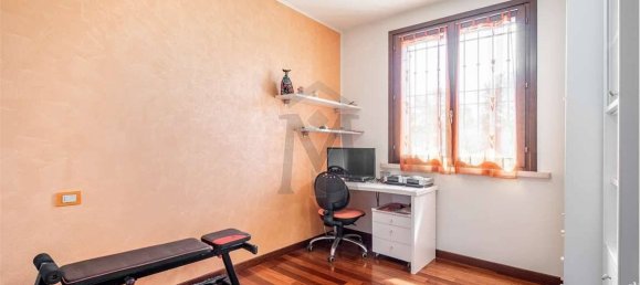 3 bedrooms Villa in Viano, Italy No. 298539 24