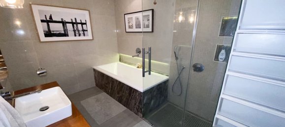 Apartamento de 2 dormitorios en DIFC, UAE No. 110663 8