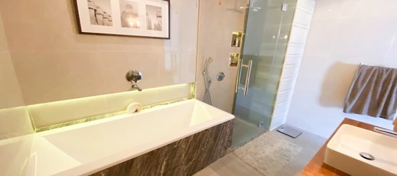 Apartamento de 2 dormitorios en DIFC, UAE No. 110663 10